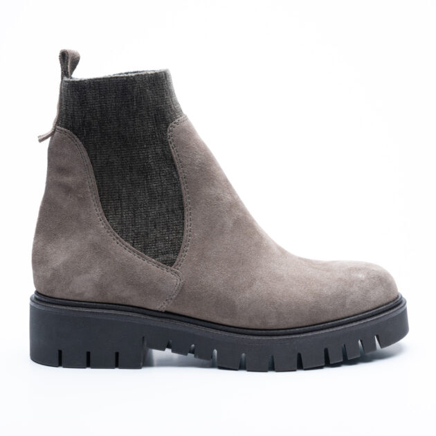 TRONCHETTO CON CALZA ELASTICA SVEVA
