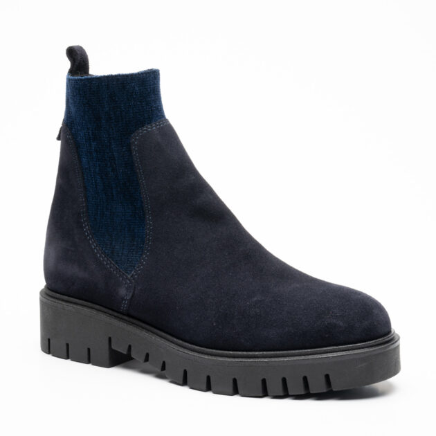 TRONCHETTO CON CALZA ELASTICA SVEVA - immagine 2